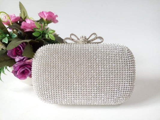 Ladies Diamond Chain Banquet Clutch Bag